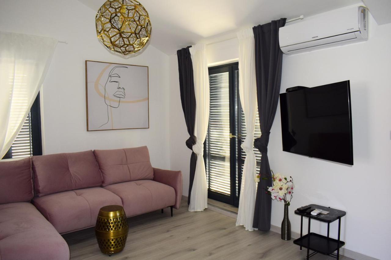 Apartmani Lavin Malinska Exterior foto