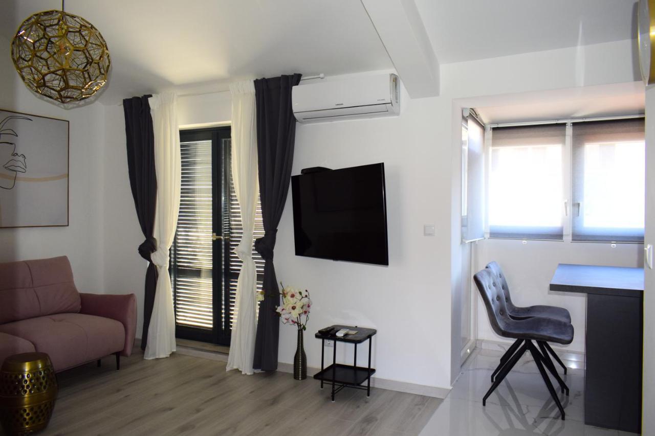 Apartmani Lavin Malinska Exterior foto
