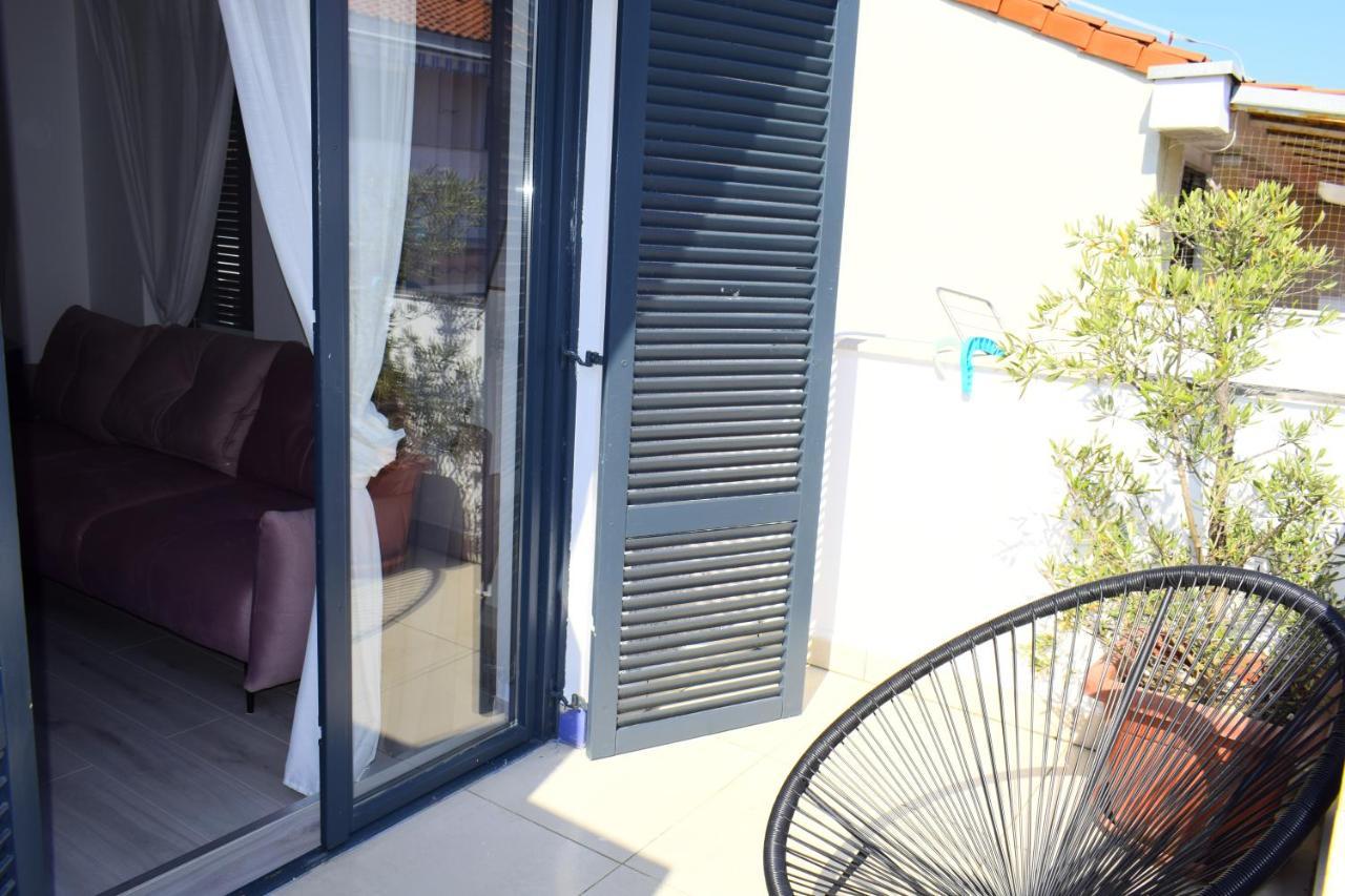 Apartmani Lavin Malinska Exterior foto